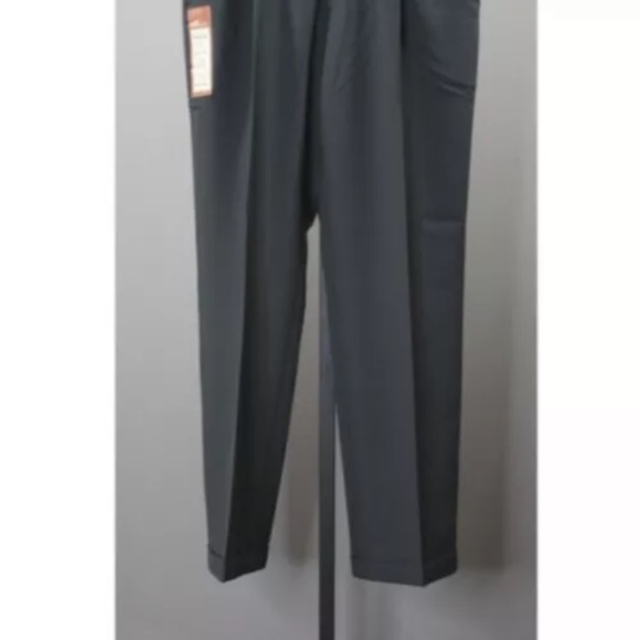 NEW! HAGGAR CLASSIC FIT DRESS PANTS! - Picture 3 of 9